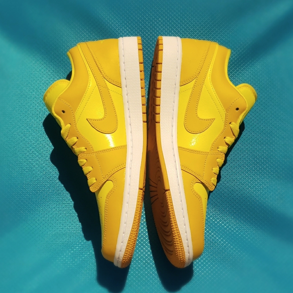 JORDAN RETRO 1 LOW (W)